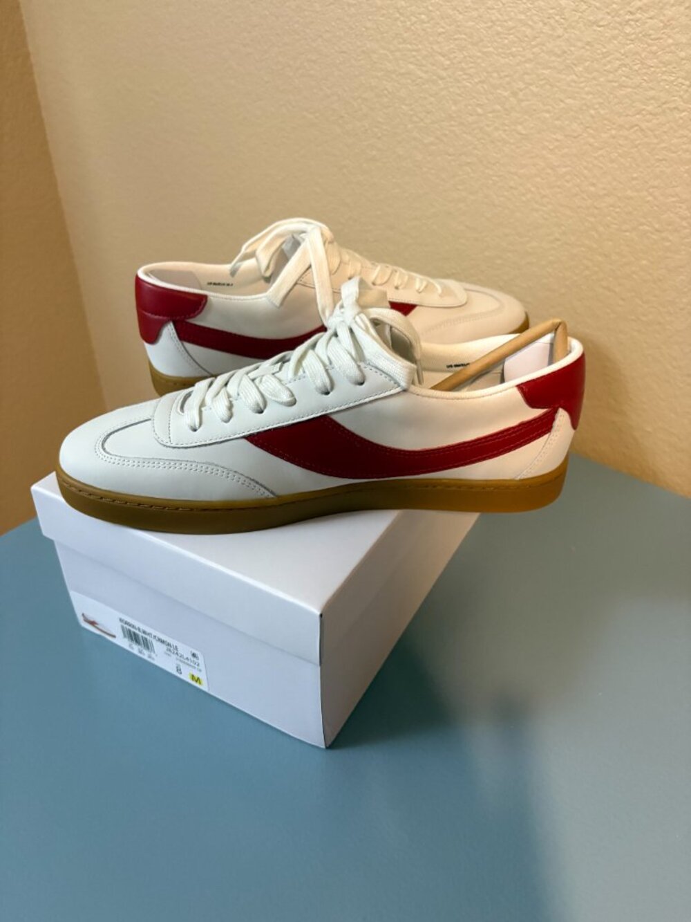 Vince Korrin Leather Sneakers- White/ Red- Women's Size 8- New in Box - Picture 1 of 16